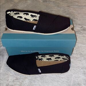 TOMS Black Canvas Alpargata - Size 11